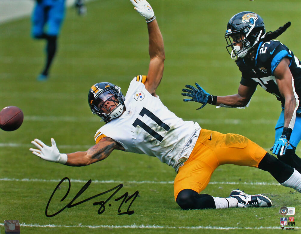 Chase Claypool Signed Pittsburgh Steelers 16x20 Open FP Photo-Beckett W Hologram *Black