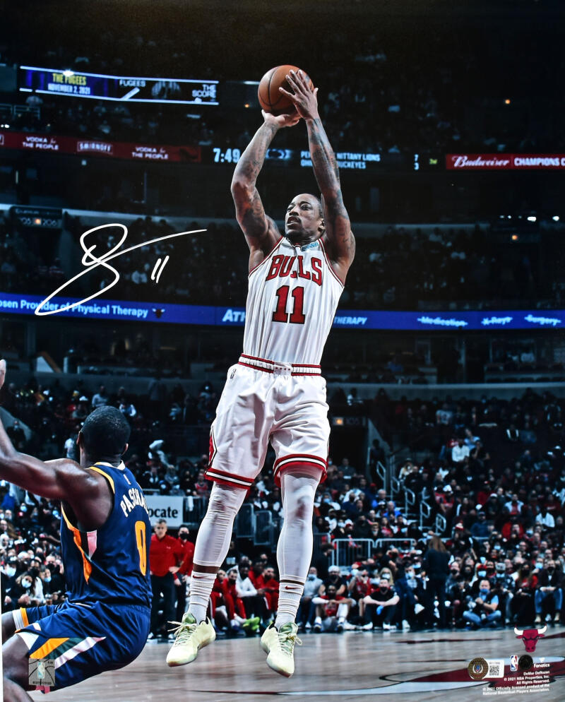 DeMar DeRozan Autographed Chicago Bulls 16x20 Jump Shot Photo-Beckett W Hologram *White